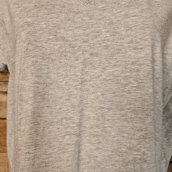 SALE-Nike women's Heather gray shirt sleeve top size L - Picture 5 of 11